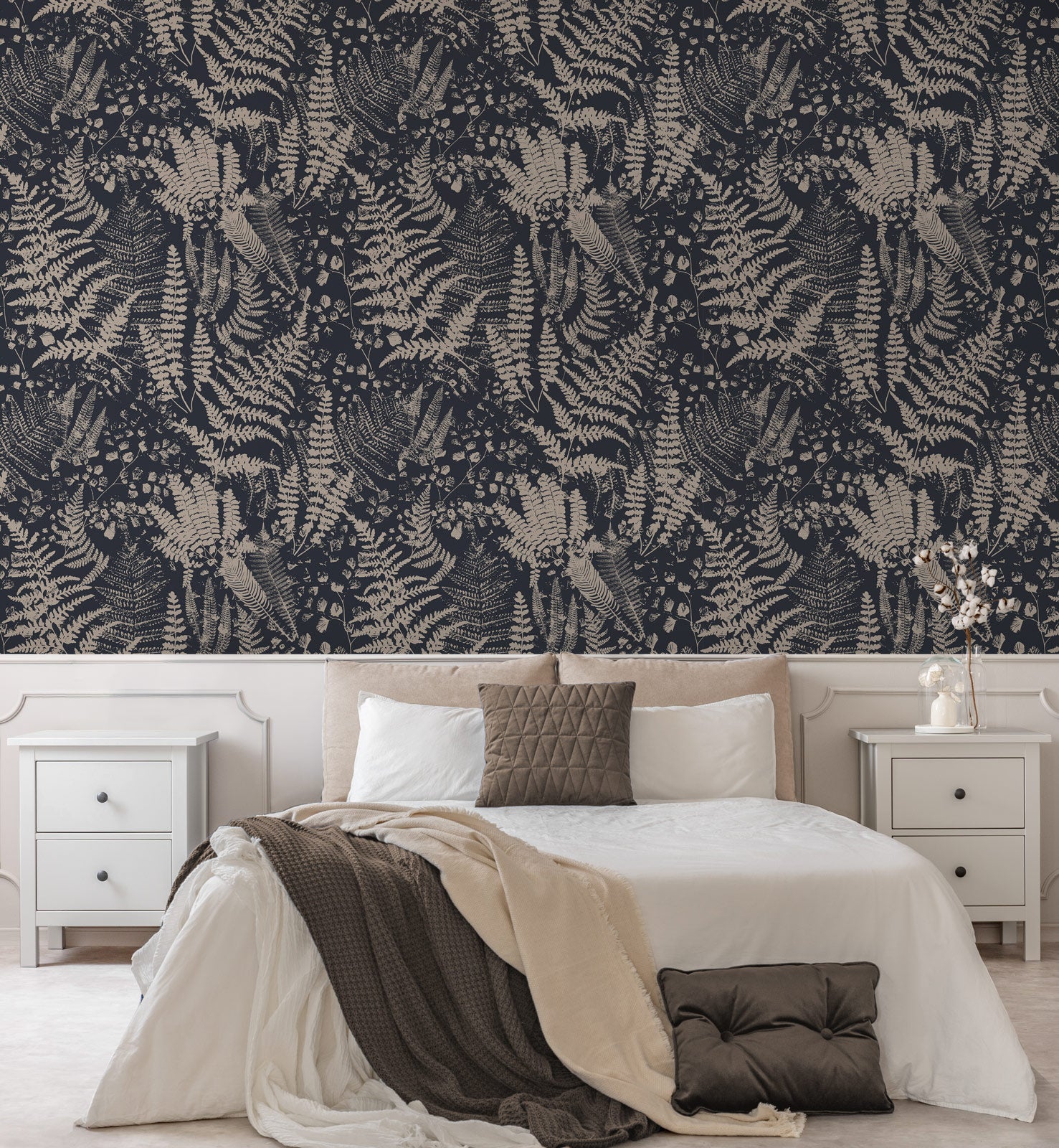 Botanical Golden Fern Pattern Wallpaper